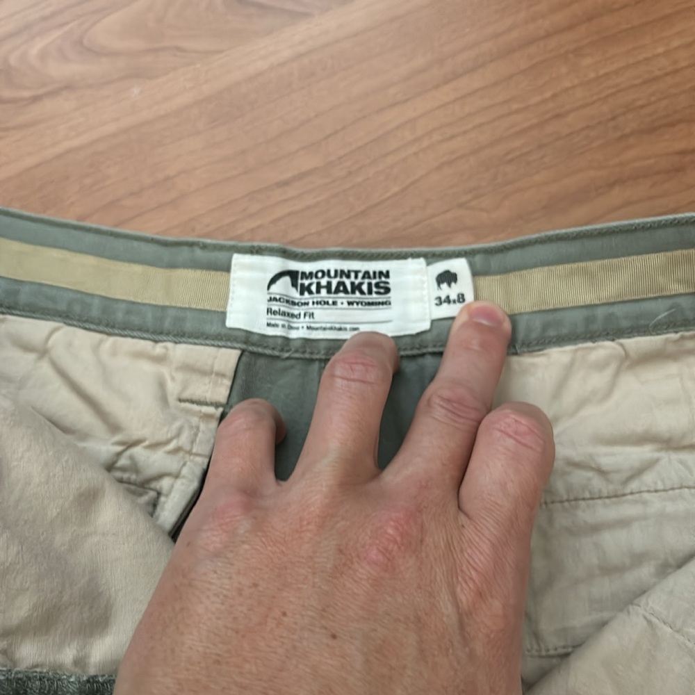Mountain Khaki Shorts- 34x8”- Green/Sage - Picture 3 of 3